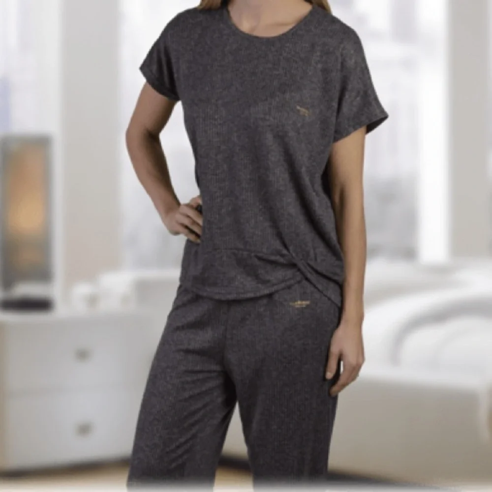 NWT Isaac Mizrahi Lounge pajamas set grey black pants and short sleeve top - Picture 14 of 16